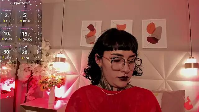 Girls and cam to cam: Watch as these sophisticated entertainers uncover their stunning costumes and curvaceous curves online!
