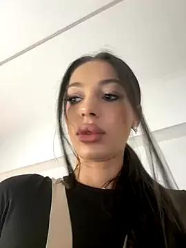 Bella_Vixen_ from StripChat is Freechat