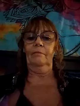 bellaau from StripChat is Freechat