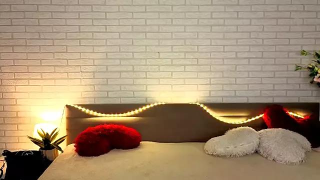 Girls and cam to cam: Watch as these sophisticated entertainers uncover their stunning costumes and curvaceous curves online!