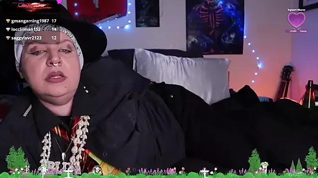 BellaBlueBBW from StripChat is Freechat