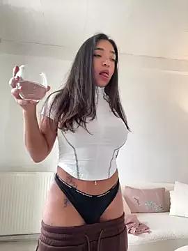 Girls and cam to cam: Watch as these sophisticated entertainers uncover their stunning costumes and curvaceous curves online!