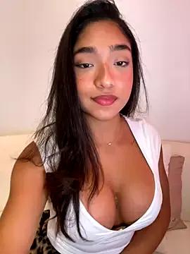 Bellafr from StripChat is Freechat