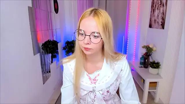 BellaMontgomery from StripChat is Freechat