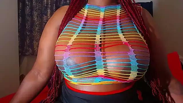 BERNINIBLUSHX89 from StripChat is Freechat