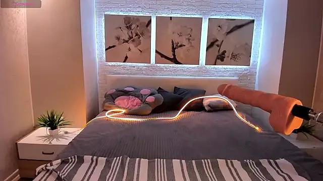 Girls and cam to cam: Watch as these sophisticated entertainers uncover their stunning costumes and curvaceous curves online!