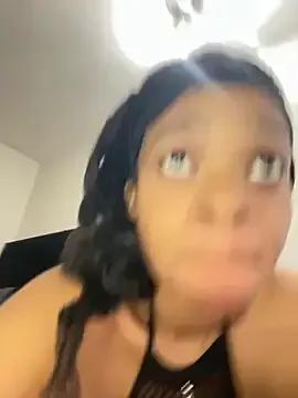 Photos of beverlyxxxx from StripChat is Freechat