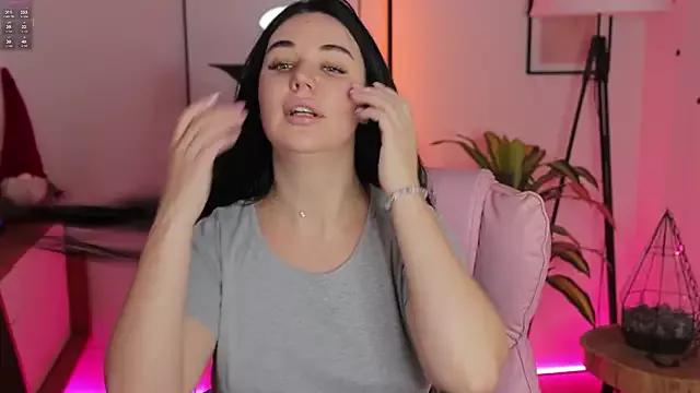 Black___Barbie from StripChat is Freechat