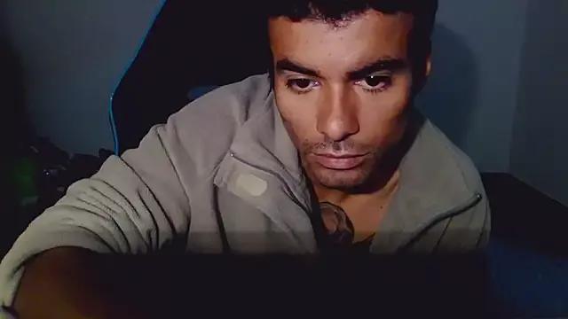 Blackcastlecouple from StripChat is Freechat