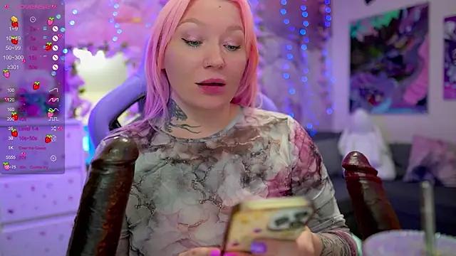 Girls and cam to cam: Watch as these sophisticated entertainers uncover their stunning costumes and curvaceous curves online!