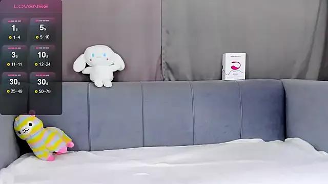 Girls and cam to cam: Watch as these sophisticated entertainers uncover their stunning costumes and curvaceous curves online!