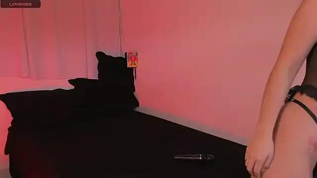 blazenbliss from StripChat is Freechat