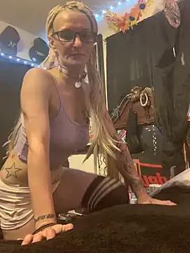 blondebarbiebae from StripChat is Freechat