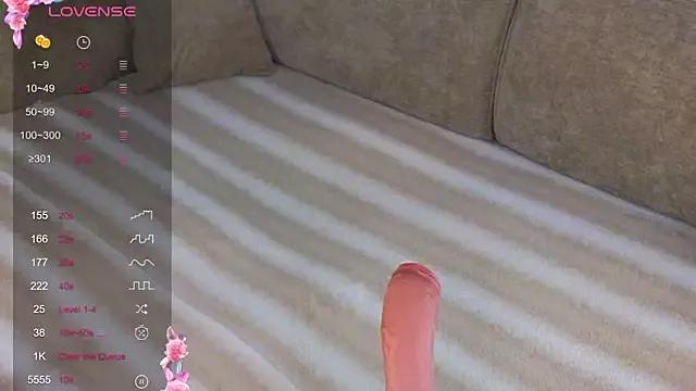 BlowGirl_ from StripChat is Freechat