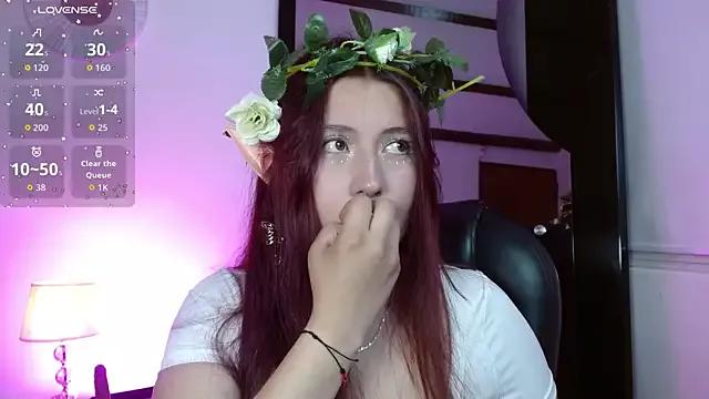 Bluee_moon from StripChat is Freechat