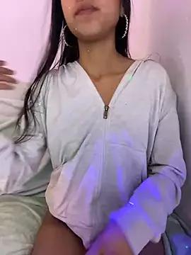 bonnie_18x from StripChat is Freechat