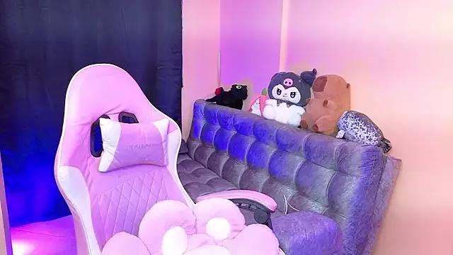 Girls and cam to cam: Watch as these sophisticated entertainers uncover their stunning costumes and curvaceous curves online!