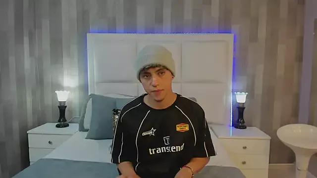 BrannTaylor from StripChat is Freechat