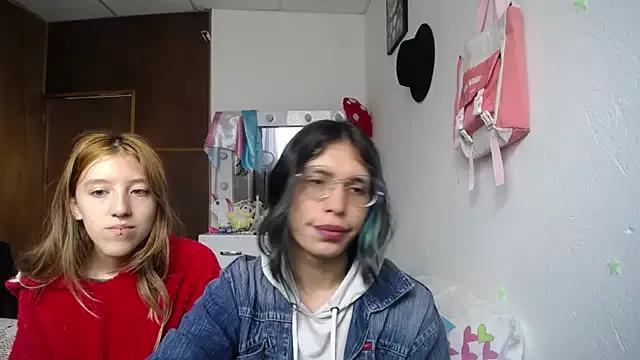 BRIAR_AND_BLAIR from StripChat is Freechat