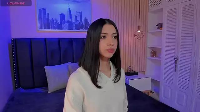briela_baddie from StripChat is Freechat