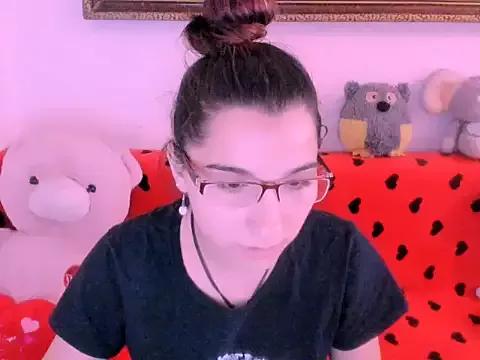 briellaKiss from StripChat is Freechat