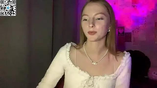 BrightAnnie from StripChat is Freechat