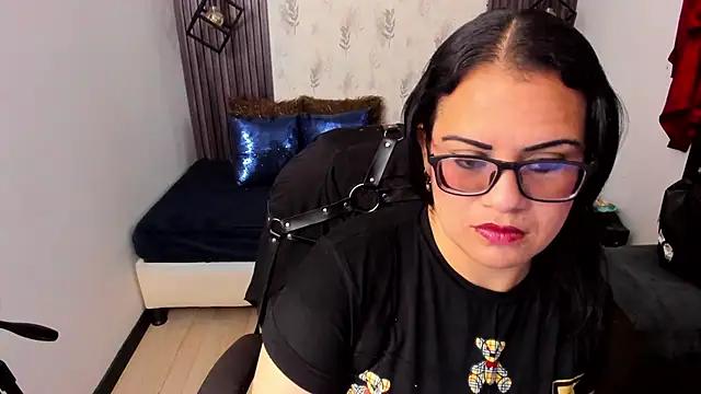 Girls and cam to cam: Watch as these sophisticated entertainers uncover their stunning costumes and curvaceous curves online!
