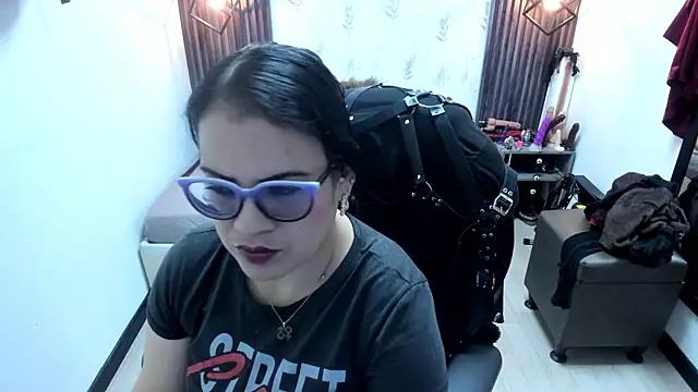 Girls and cam to cam: Watch as these sophisticated entertainers uncover their stunning costumes and curvaceous curves online!