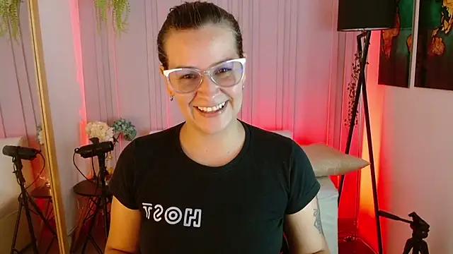 Girls and cam to cam: Watch as these sophisticated entertainers uncover their stunning costumes and curvaceous curves online!