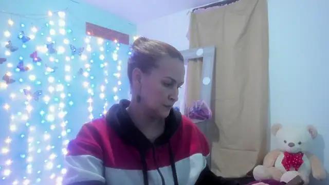 Britney_taylor_ from StripChat is Freechat