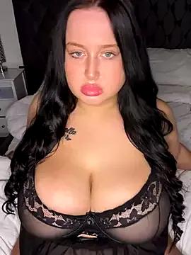 brunetteGirl274 from StripChat is Freechat