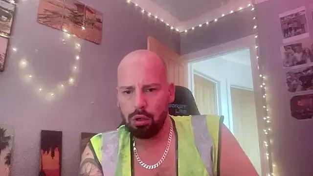 BUILDER4YOU from StripChat is Freechat