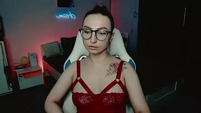 Girls and cam to cam: Watch as these sophisticated entertainers uncover their stunning costumes and curvaceous curves online!