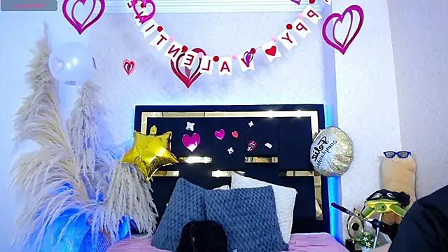 Girls and cam to cam: Watch as these sophisticated entertainers uncover their stunning costumes and curvaceous curves online!