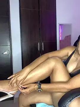 Girls and cam to cam: Watch as these sophisticated entertainers uncover their stunning costumes and curvaceous curves online!