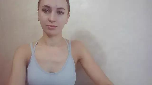 CaitlinaJayne23 from StripChat is Freechat