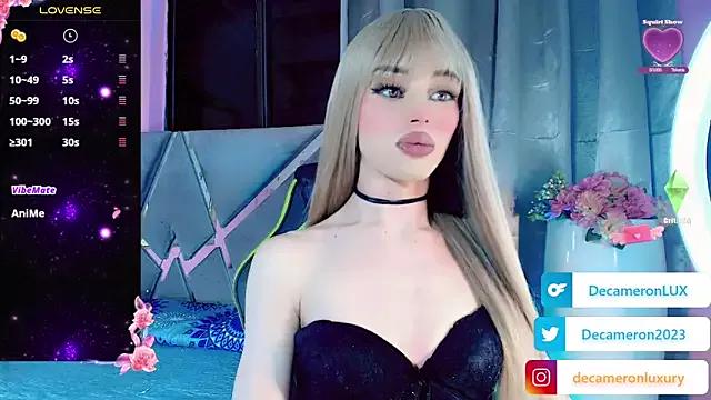 Girls and cam to cam: Watch as these sophisticated entertainers uncover their stunning costumes and curvaceous curves online!