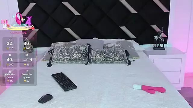 Cameron_cutee from StripChat is Freechat