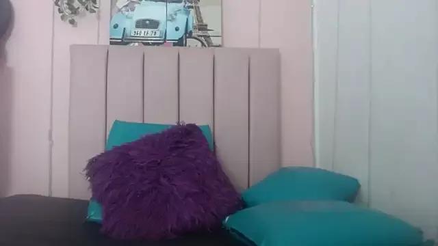 camila_williamss from StripChat is Freechat