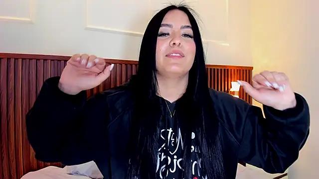 Girls and cam to cam: Watch as these sophisticated entertainers uncover their stunning costumes and curvaceous curves online!