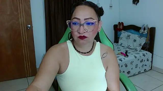 Girls and cam to cam: Watch as these sophisticated entertainers uncover their stunning costumes and curvaceous curves online!