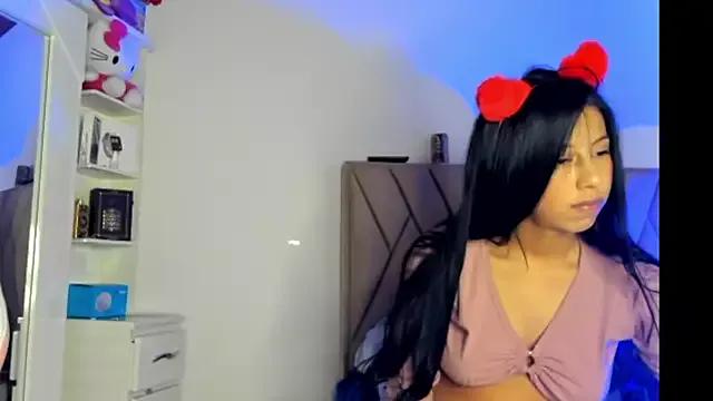 Candy_violetta_ from StripChat is Freechat