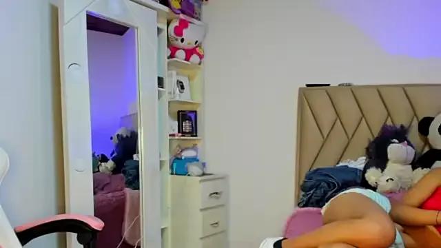 Girls and cam to cam: Watch as these sophisticated entertainers uncover their stunning costumes and curvaceous curves online!