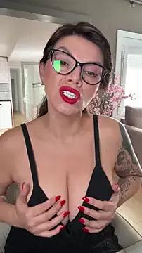 Girls and cam to cam: Watch as these sophisticated entertainers uncover their stunning costumes and curvaceous curves online!