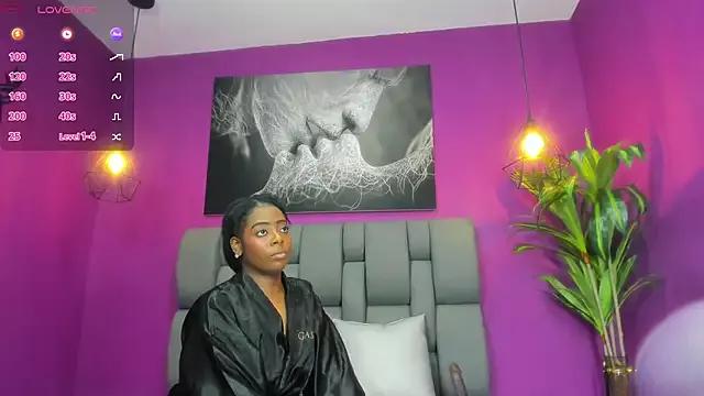 carlota_swan from StripChat is Freechat