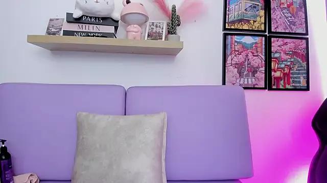 Girls and cam to cam: Watch as these sophisticated entertainers uncover their stunning costumes and curvaceous curves online!