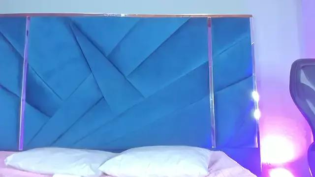 Girls and cam to cam: Watch as these sophisticated entertainers uncover their stunning costumes and curvaceous curves online!