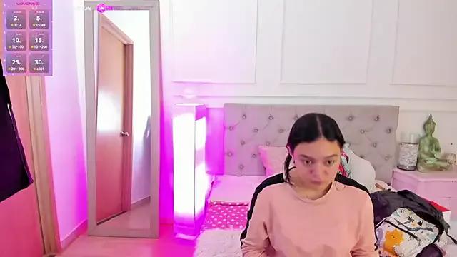 Caroline_Restrepo_26 from StripChat is Freechat