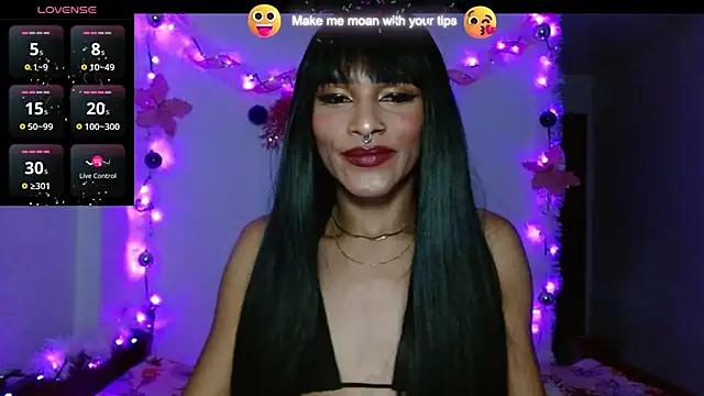 Girls and cam to cam: Watch as these sophisticated entertainers uncover their stunning costumes and curvaceous curves online!