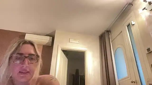 casalinga88 from StripChat